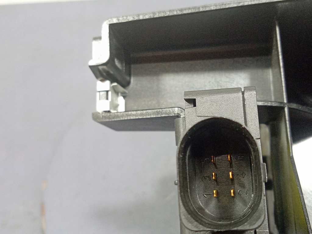 Porsche panamera 971 кронштейн приборная панель приборная 971857289 Недорого