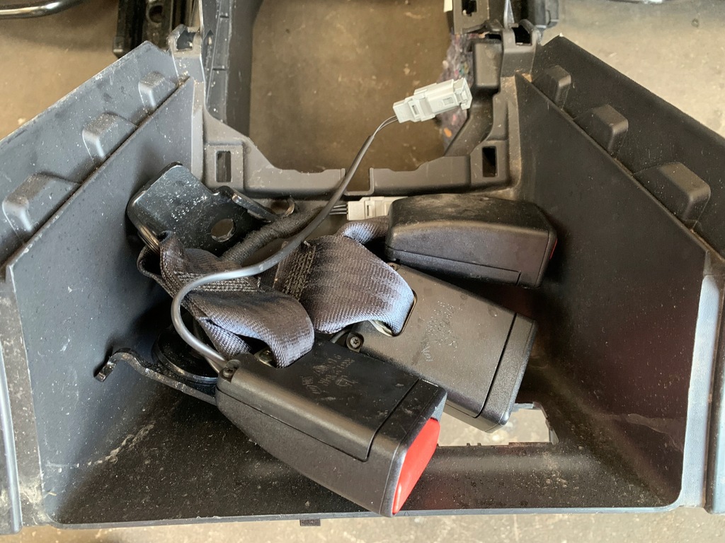 фото №5, Renault megane iv сиденья заднее сиденье обшивки туннель kpl kombi