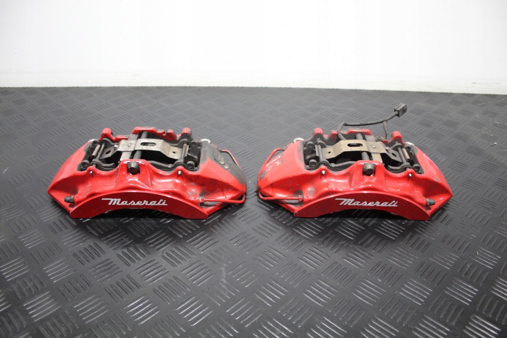 фото №1, Суппорты тормозные перед brembo maserati levante m161