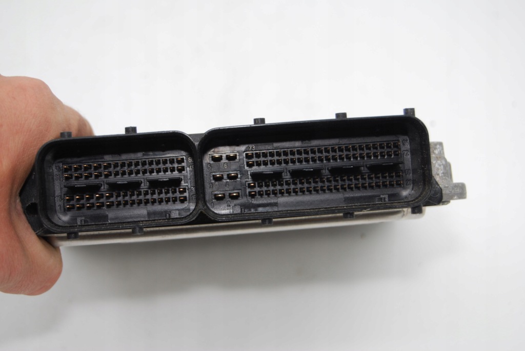 Бортовой компьютер блок управления двигателя ecu opel insignia a zafira c 2,0 cdti 0281031379 Недорого