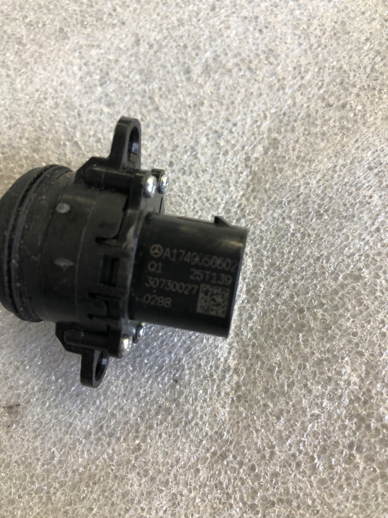 Купить Переключатель mercedes-benz a1749050602......