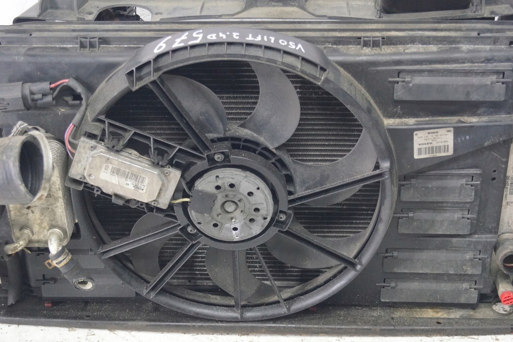 фото №10, Pas передний радиатор volvo v50 lift 2.4 d