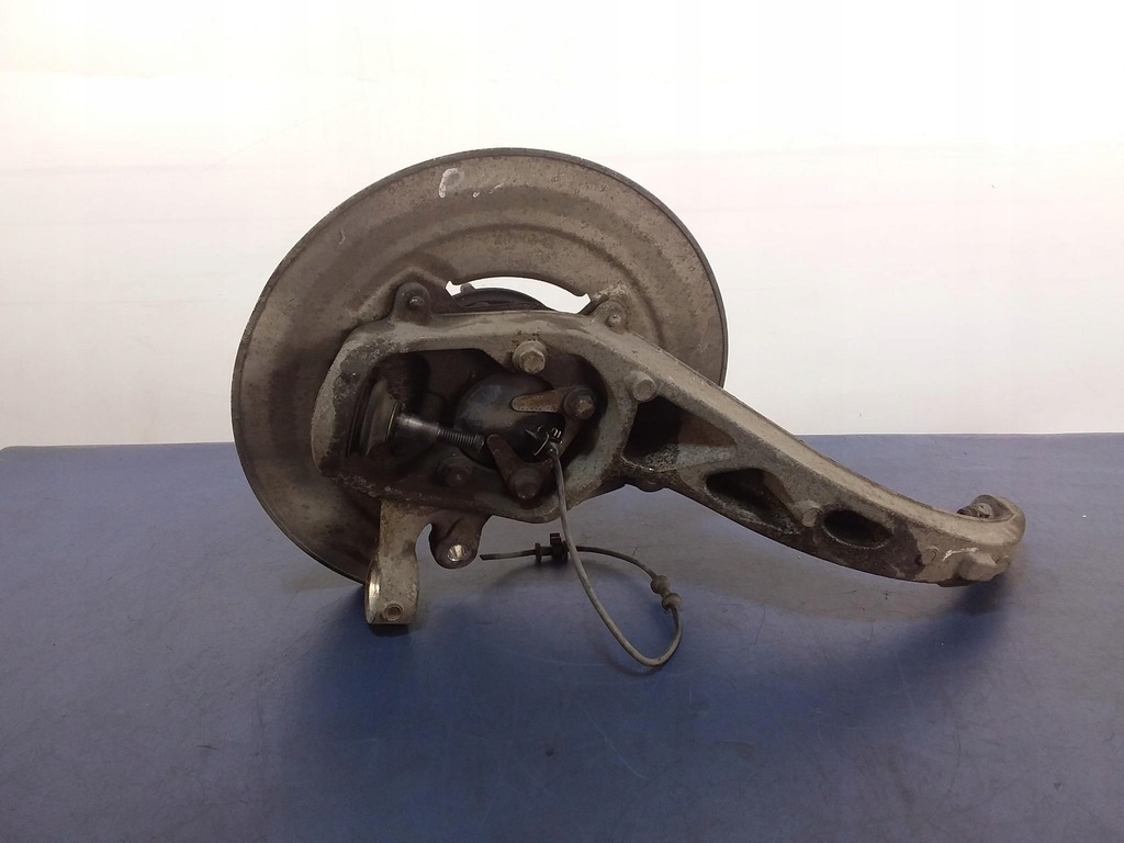 фото №4, Jaguar xf x250 2.7 td поворотний кулак ступиця перед права