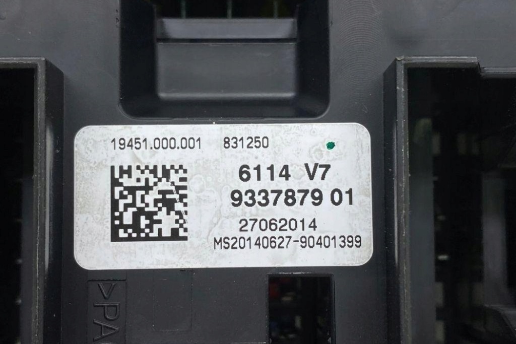 фото №8, Коробка запобіжників bmw 3 f30, f80 9337879 2.0l дизель 2014