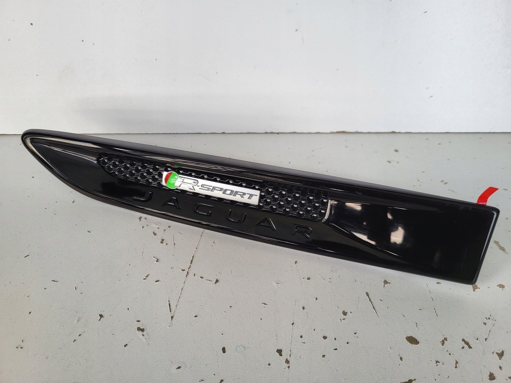 фото №1, Молдинг na крыло накладка czarna r-sport левая jaguar f-pace xf xe