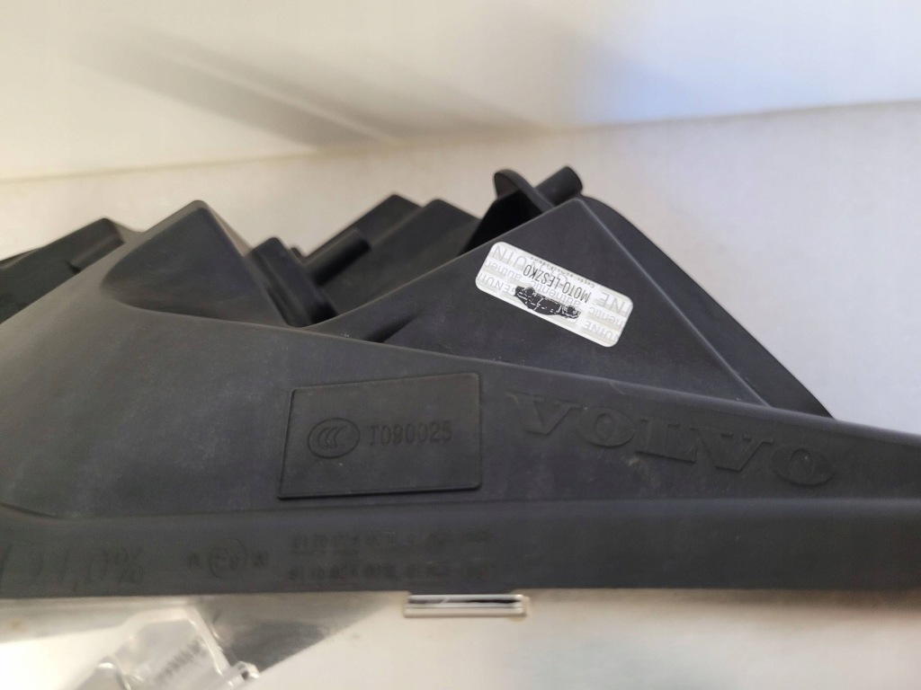 Купить Volvo v40 рестайлинг  фара левая full led система левый 31420443