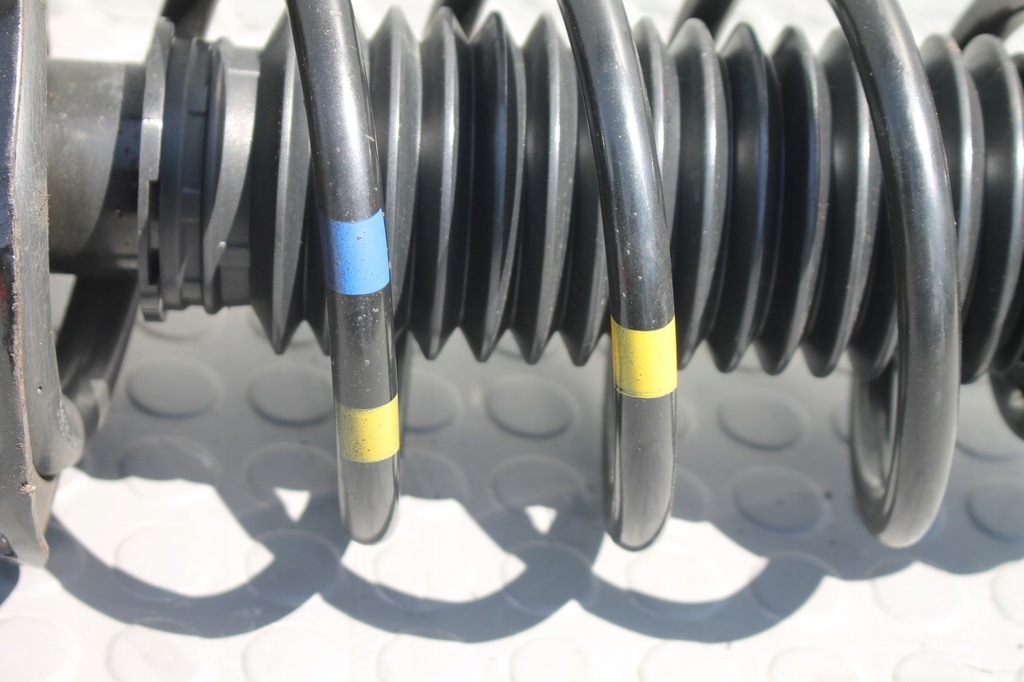 фото №6, Амортизаторна стійка поворотний кулак правий перед kia rio iv 1.0 t-gdi 17-23