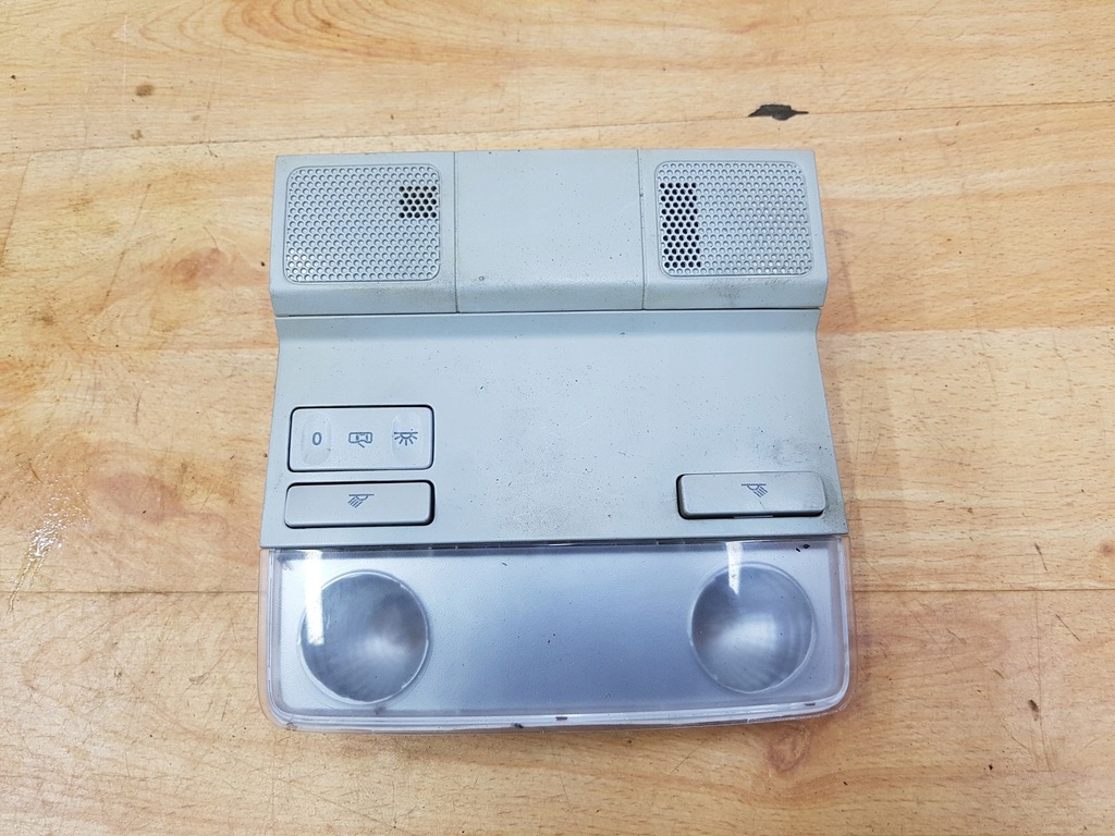 фото №1, Лампа освітлення салону vw touran lift