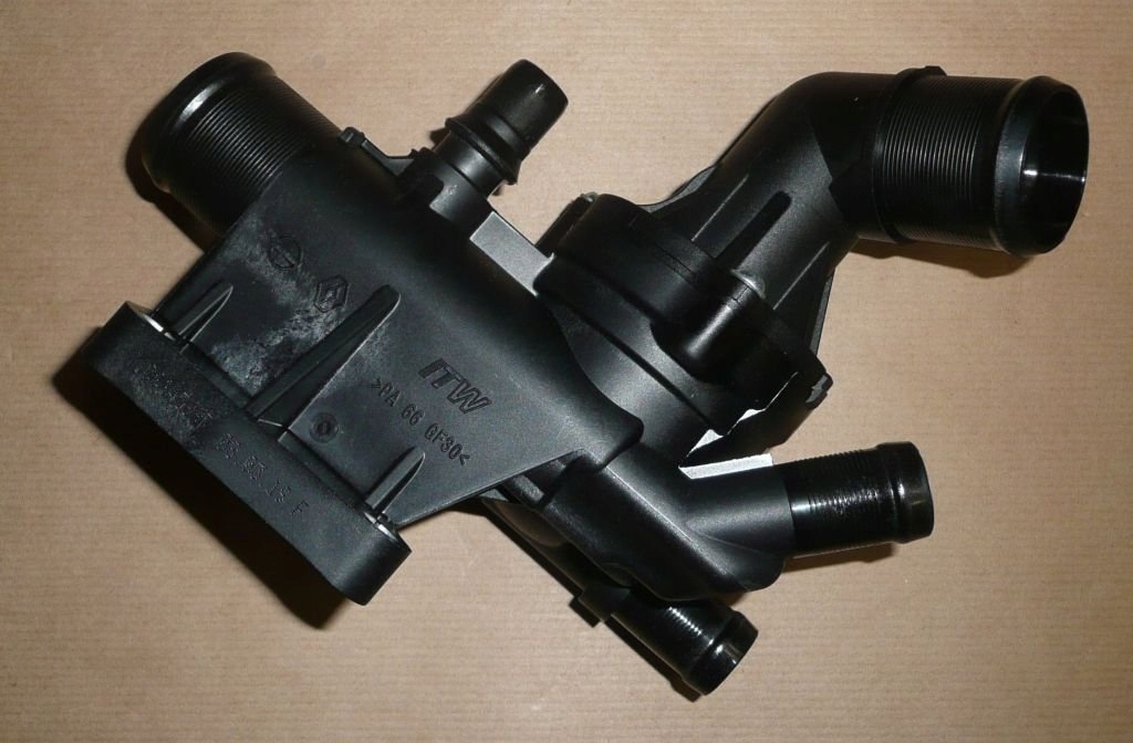 фото №2, Корпус термостата renault megane iii 1.6dci