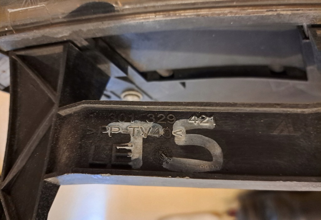 фото №10, Vw transporter t5 фара левый 0301191301 129