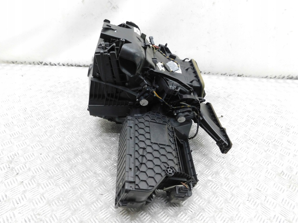 Отопитель корпус t1017055n - mini countryman r60 paceman r61 европа Оригинал