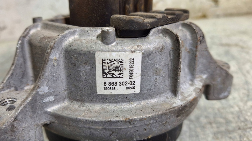 фото №7, Подушка двигатель правая 6868302 bmw seria 5 f07 f10 f11 2.0d