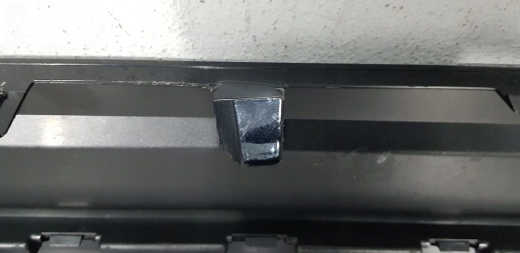 фото №12, Спойлер накладка бампера задня чорний оригінальний номер vw t-cross 2gm8075219b9