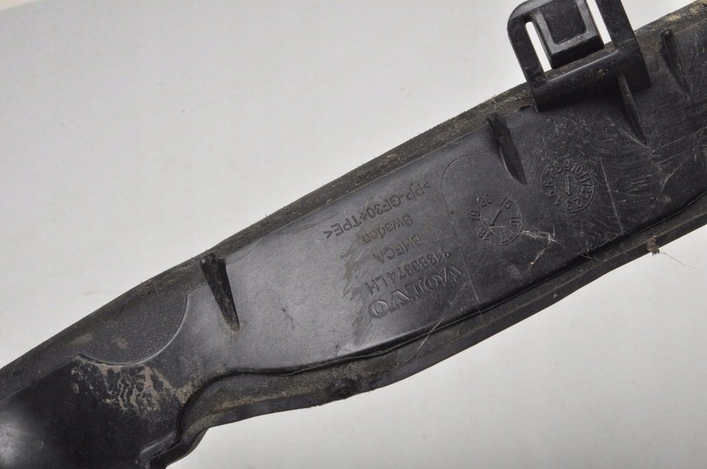 фото №9, Volvo v90 ii молдинг стекло передней лобовое 31386574