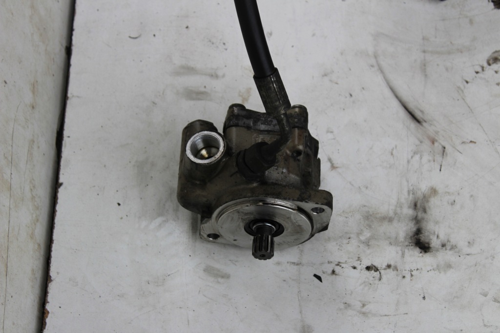 Купить Насос усилителя a0034601680 mercedes atego