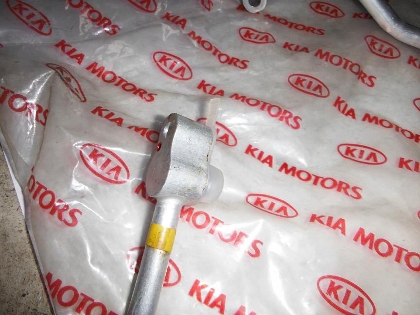 фото №5, Шланг кондиционера kia carnival 99-05 0k56e61463