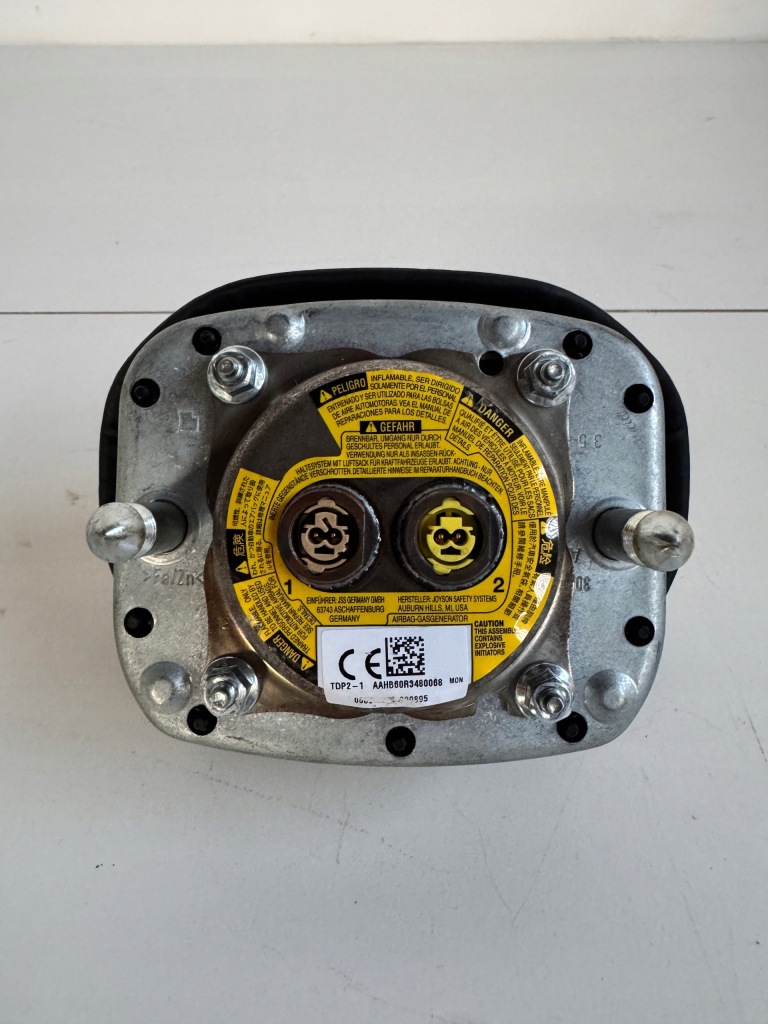 фото №7, Ferrari sf90 roma 296 812 подушка подушка безопасности оригинальная