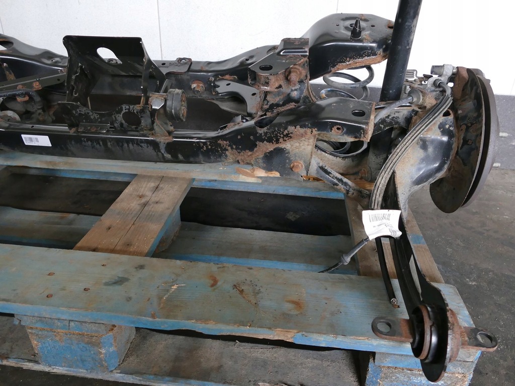 фото №15, Volvo v40 ii підрамник балка підвіска важіль задня