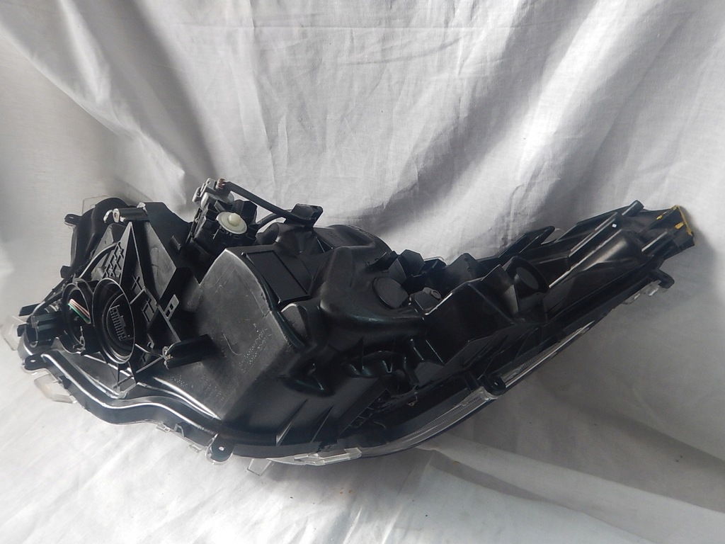 фото №8, Toyota rav4 rav-4 v правая лампа перед led