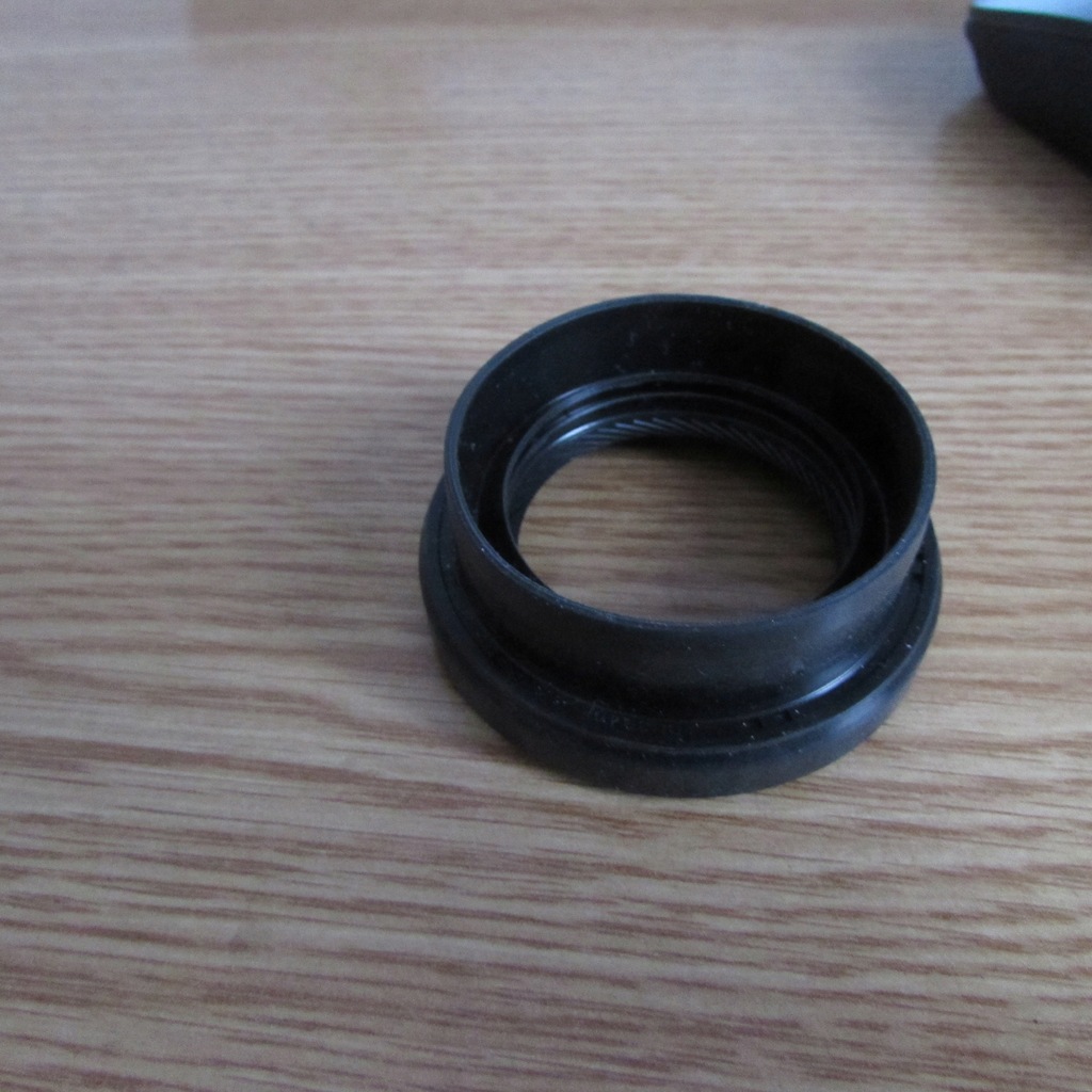 фото №1, Сальник полуось правый toyota auris e15 yaris