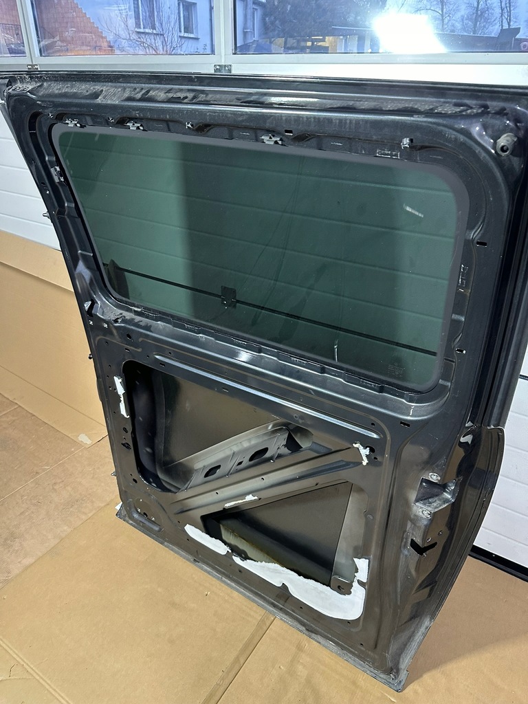 фото №16, Двері правий bok, праве бічний, зсувні mercedes w447 cz, vito c7831