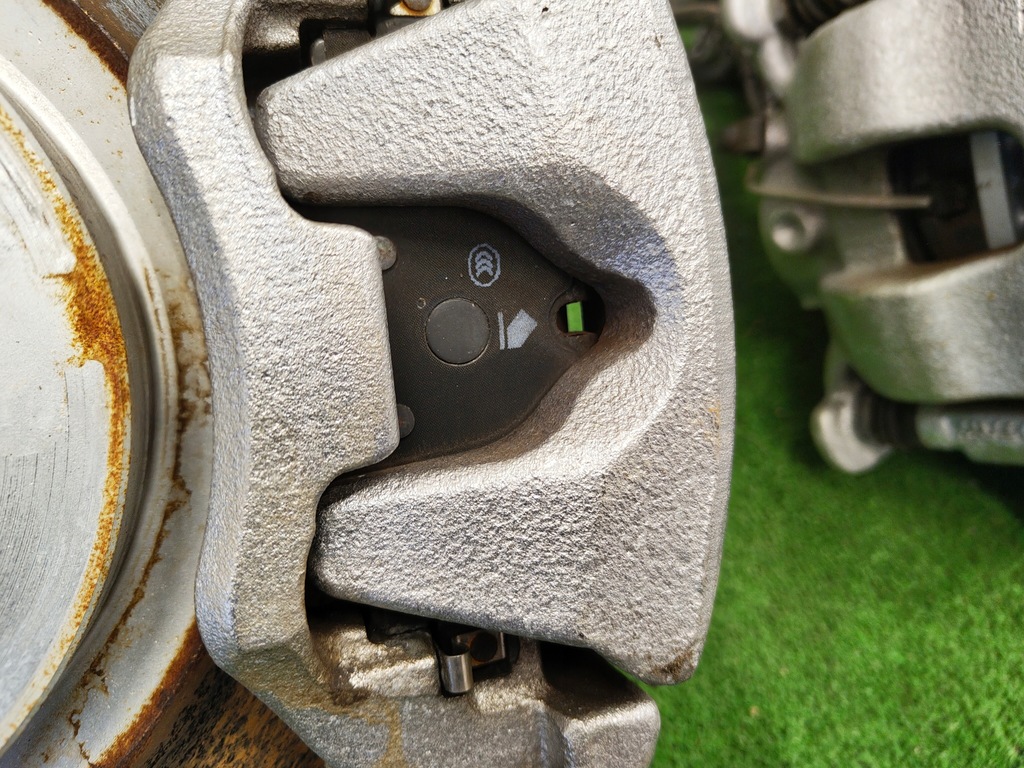 фото №10, Bmw x2 f39 подвеска перед правое левая рычаг поворотный кулак амортизатор 6876853 6876854