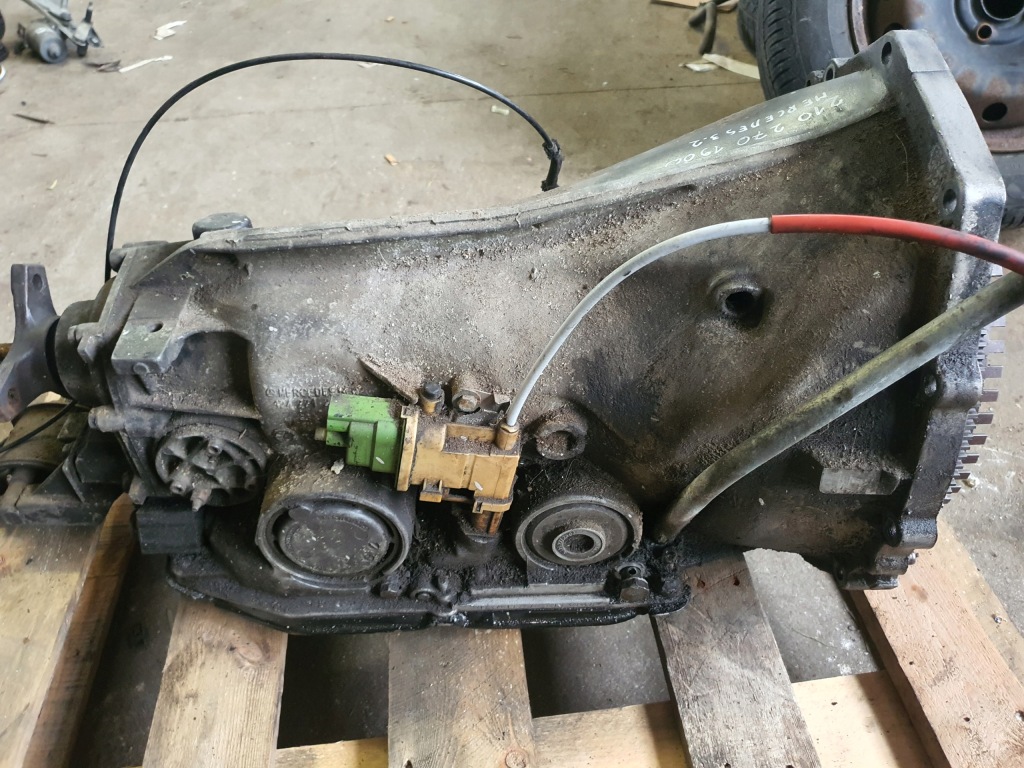Коробка передач передач автоматична mercedes 124 w140 3.2 220km 2102701900 в Україні