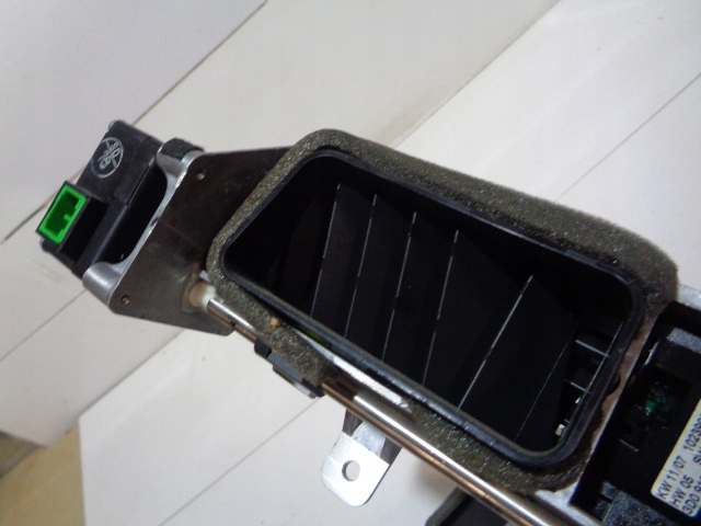 фото №7, Ґрати обдув бічний середня vw phaeton 02-16