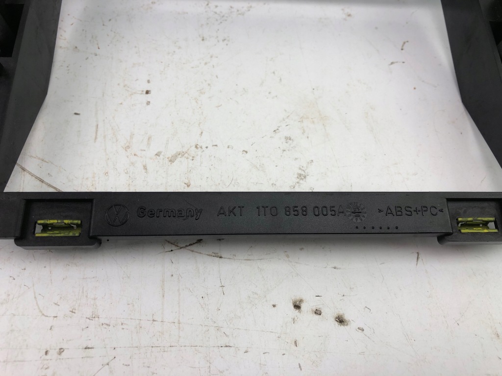фото №3, Vw touran i рамка основа кронштейн радіо 1t0858005a