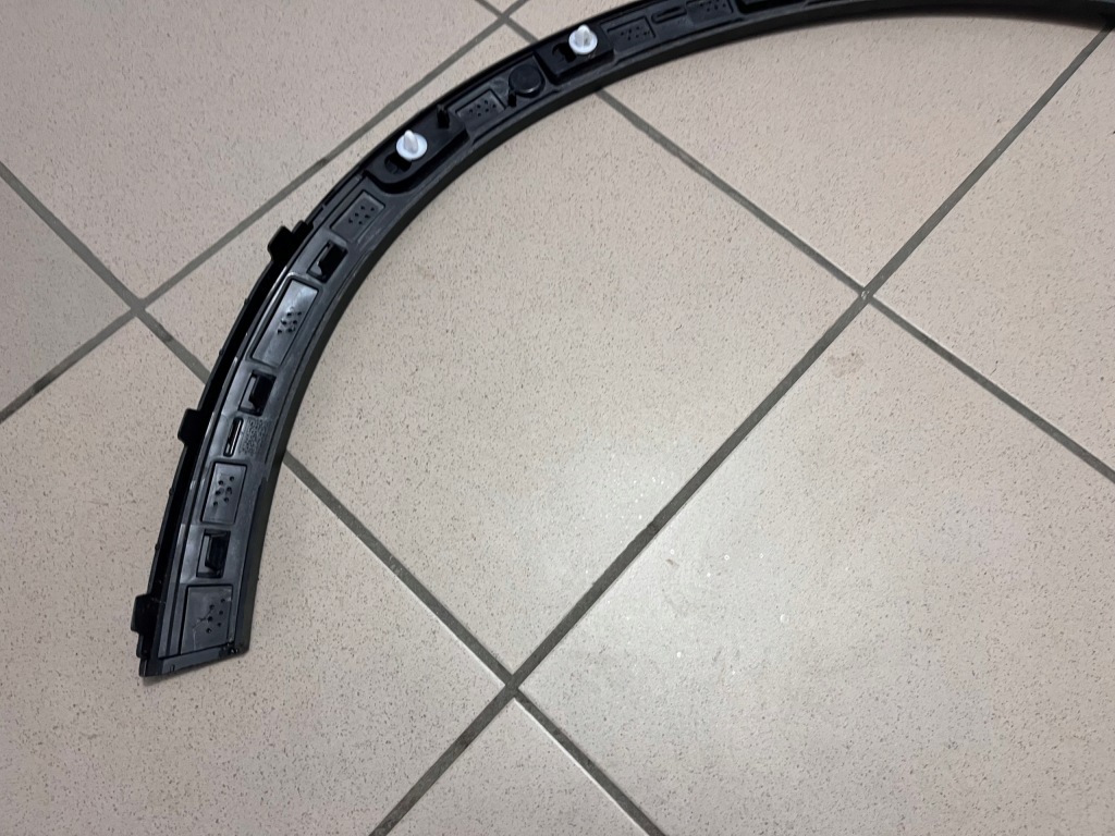 Молдинг накладка крыла правая передняя перед volvo xc40 xc-40 ii 2 Недорого