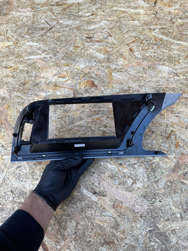 фото №5, Рамка радио дисплея навигации панель audi a5 8t1857186h