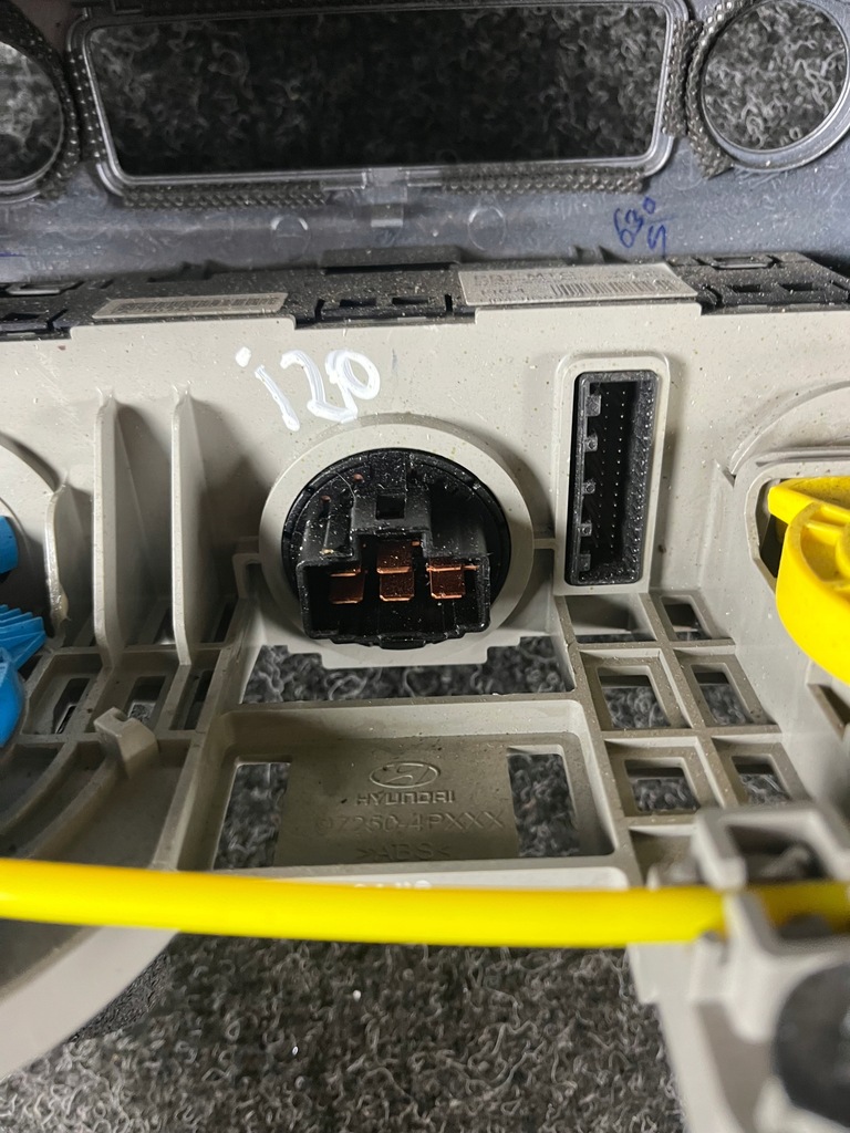 фото №9, I20 lift 12-14 панель обдув рамка радио 972504p540