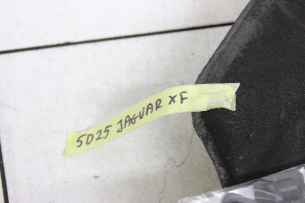 фото №12, Шумоизоляция капот + клипсы jaguar xf sedan 2010