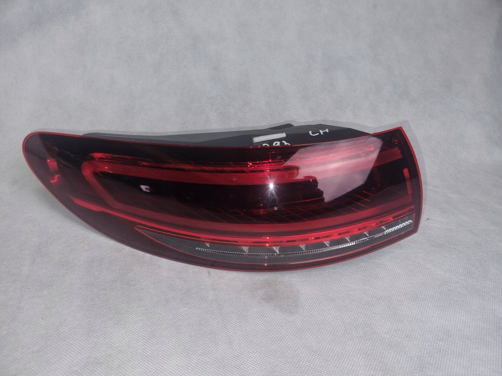 Купить Mercedes w293 eqc- лампа задняя левая