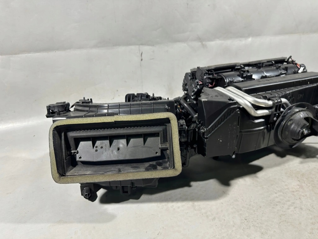 фото №9, Отопитель porsche panamera 971 971971565a 2.9l бензиновый 324kw 2018