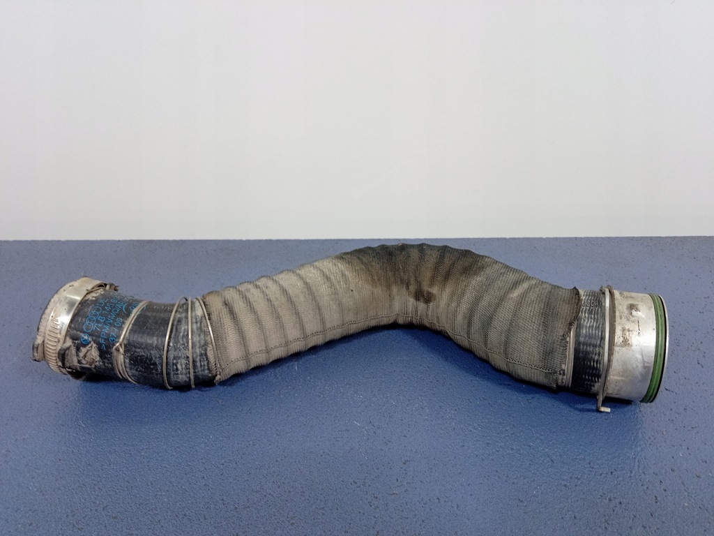 фото №1, Audi q7 4l 4.2 tdi шланг інтеркулер 7l8145968a