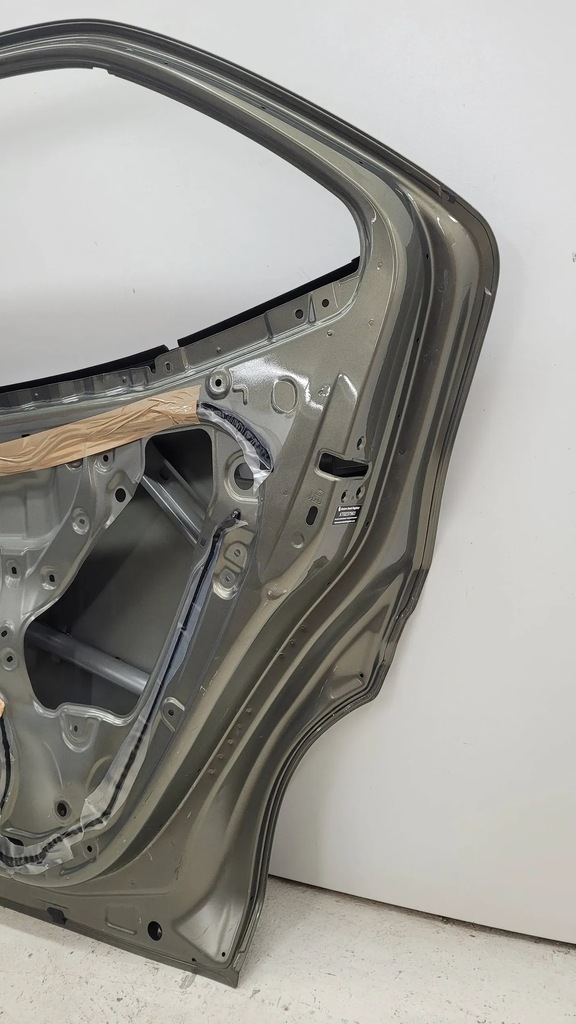 фото №11, Toyota yaris cross 20+ двері задня задні праве fv