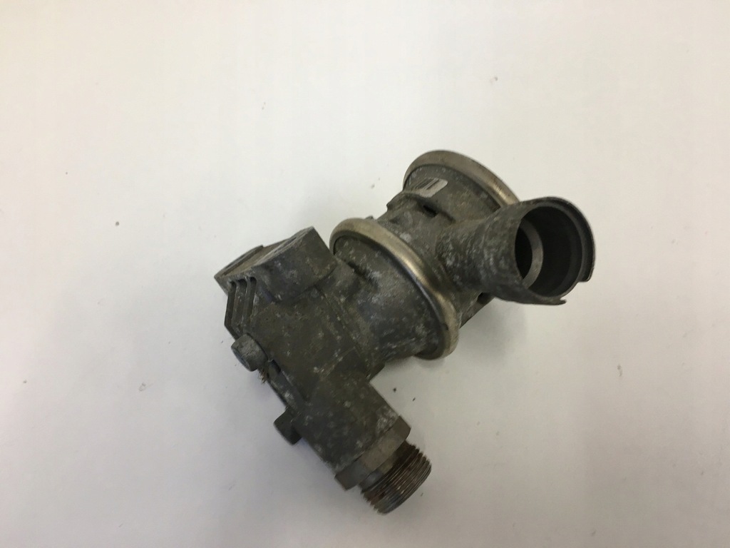 фото №9, Клапан egr audi a3 8p golf v 1,6 06a131351b