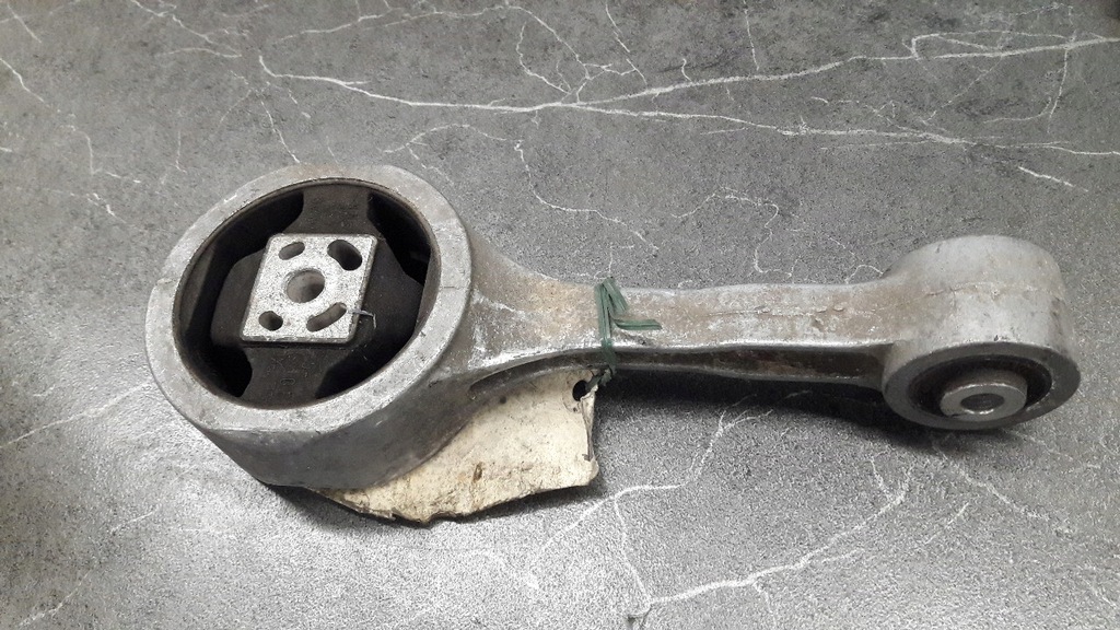 фото №1, Кронштейн двигателя vw polo 2.5v 02r