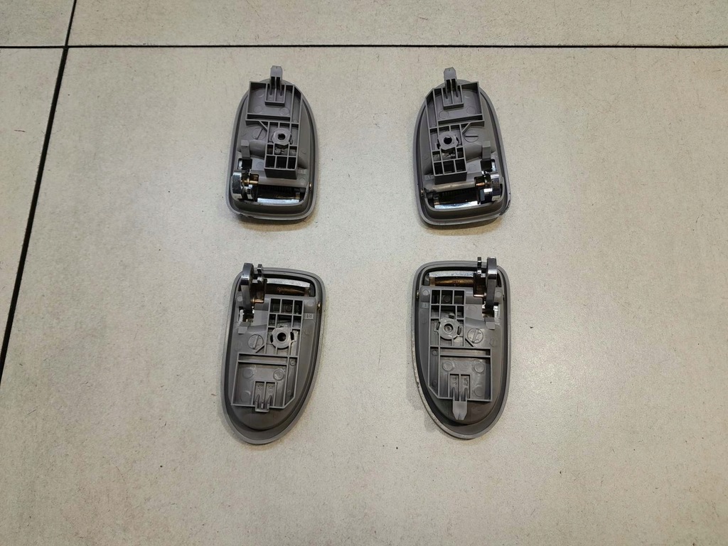 фото №3, Ручка внутрішня mazda premacy 2.0 ditd