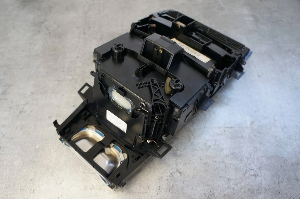 фото №5, Бардачок тунель середній mercedes r w251 бардачки