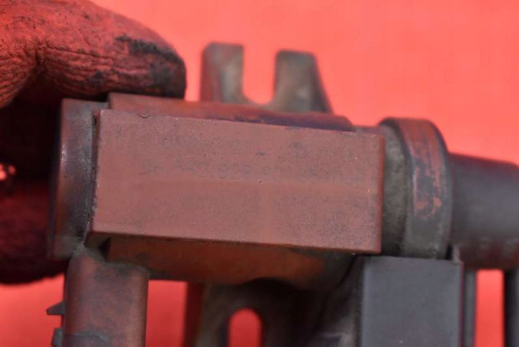 Клапан вакуумa 9654282880 citroen c5 1 1 2.0 hdi 136 km рестайлинг  04-08 с Разборки