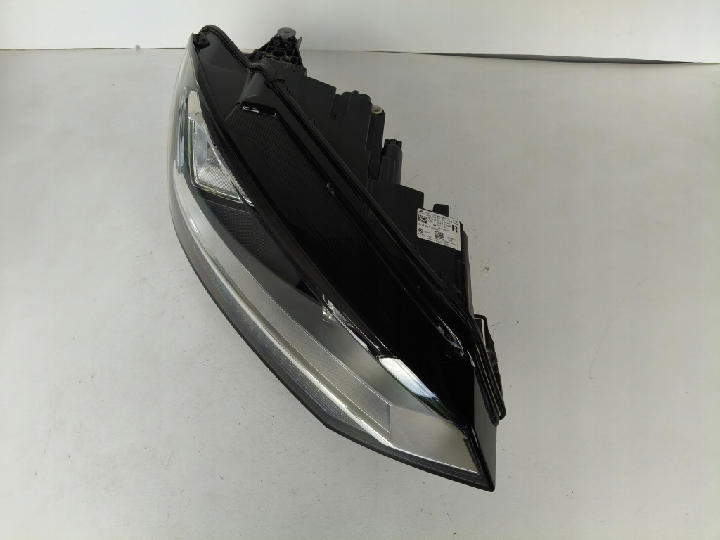 фото №5, Лампа права фара vw touran 5ta 16-