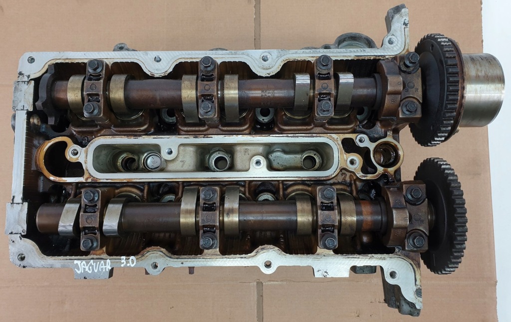 фото №1, Головка правая двигателя jaguar xj s-type 3.0 v6