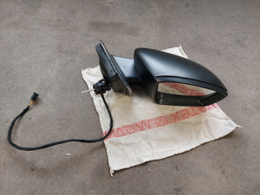 фото №1, Зеркало правое vw polo v 6r механический