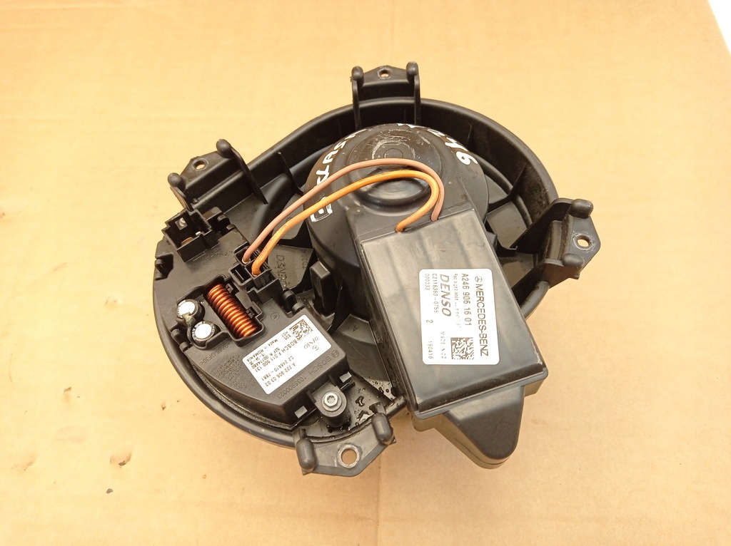 фото №1, Mercedes b-klasa w246 воздуходувка обдув