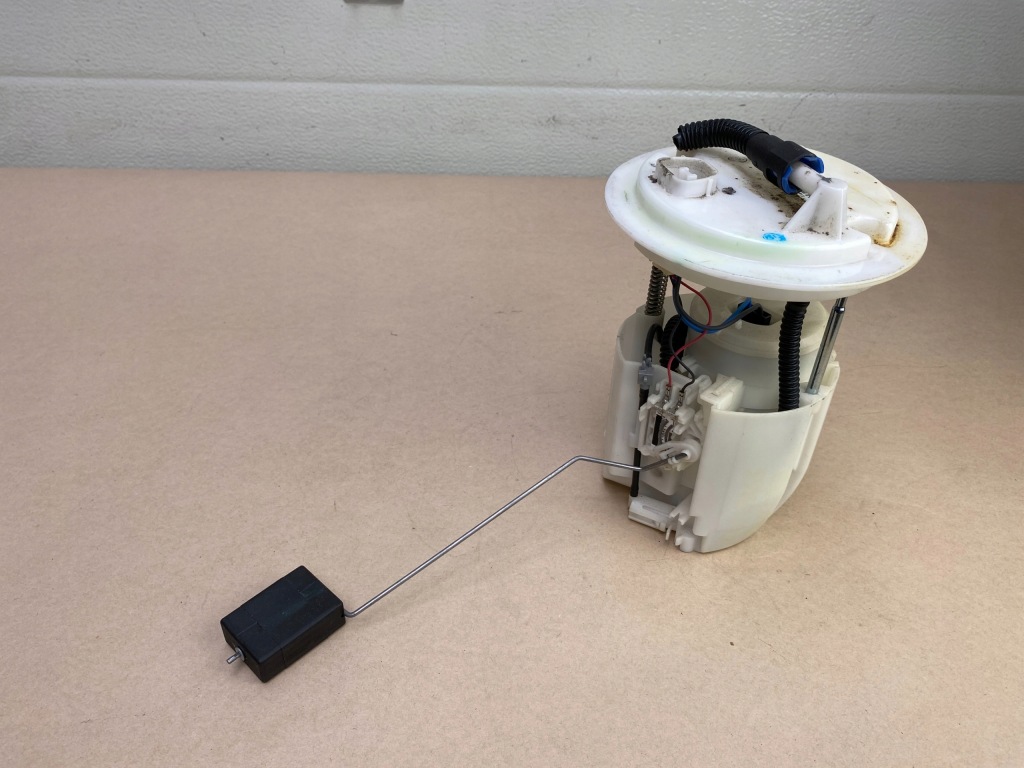 фото №11, Насос пального w bak jeep patriot compass 2.0 16v 2.4 бензин 05147015aa