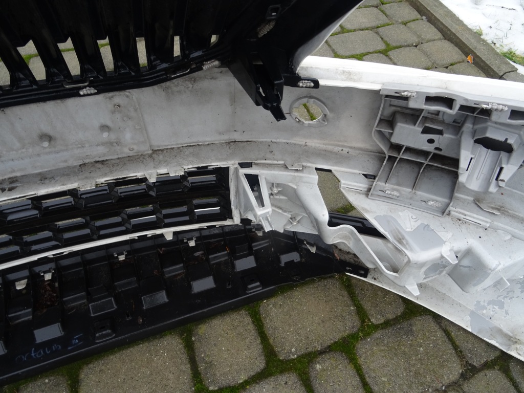 фото №10, Skoda octavia iii 12-16 бампер передний решётки противотуманная фара защита