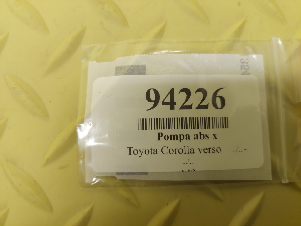 Toyota corolla verso 2.0 d4d насос abs 4451013070 Ціна