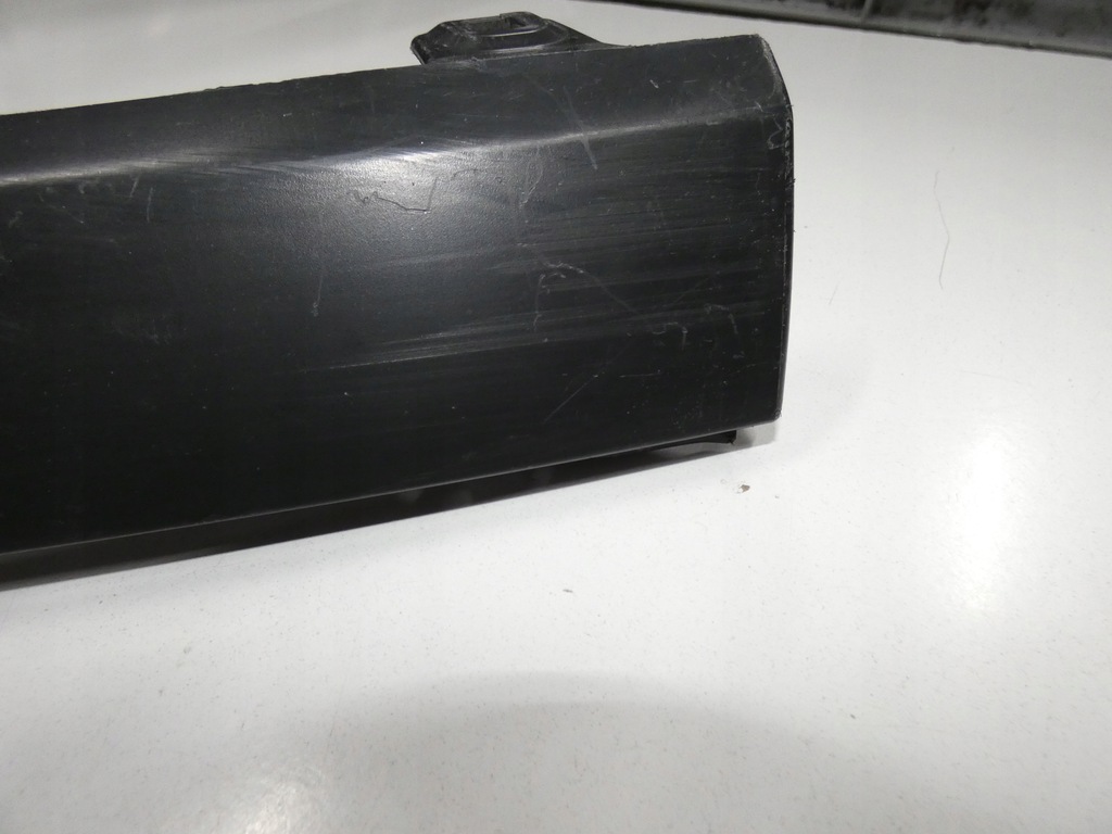 фото №9, Накладка-спойлер бампера передний правый lexus rx 668.